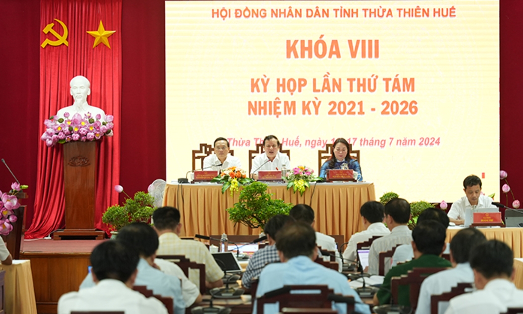 Toàn cảnh kỳ họp