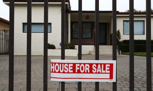 Người nước ngoài ngày càng khó mua nhà ở Mỹ