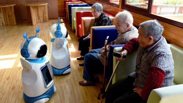 Khi công nghệ hỗ trợ chăm sóc người cao tuổi