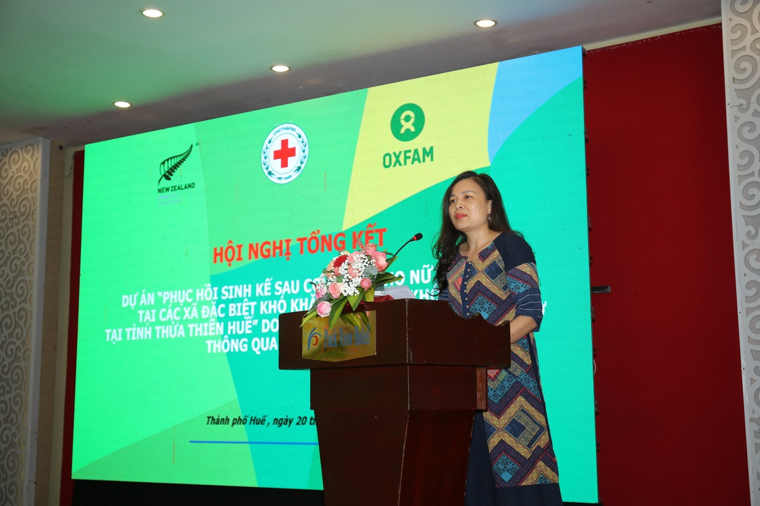 Bà Vũ Thị Quỳnh Hoa: 