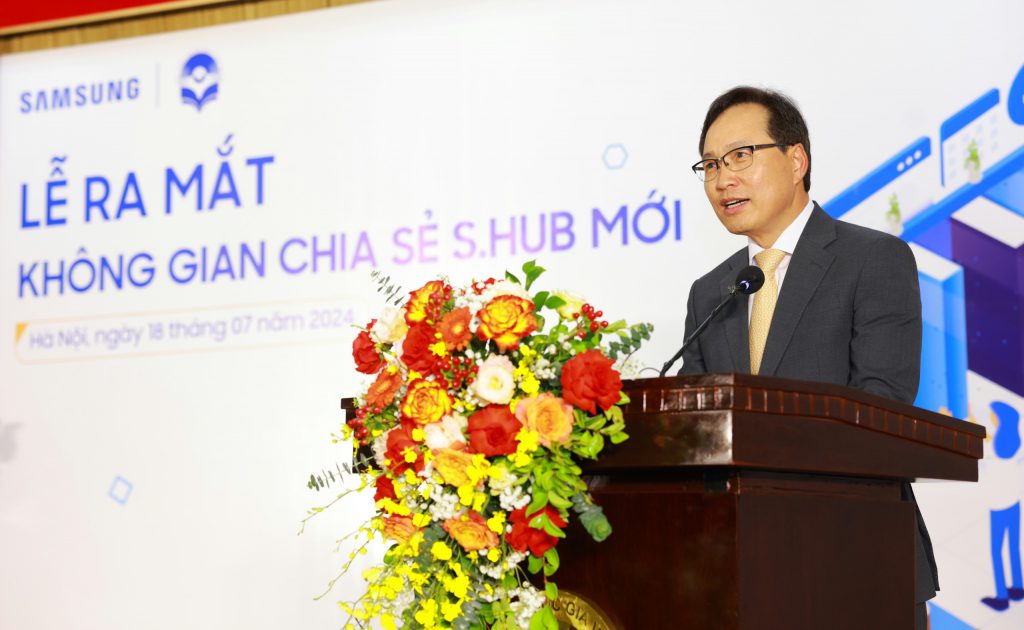 Ông Choi Joo Ho, Tổng Giám đốc Tổ hợp Samsung Việt Nam, phát biểu tại sự kiện.