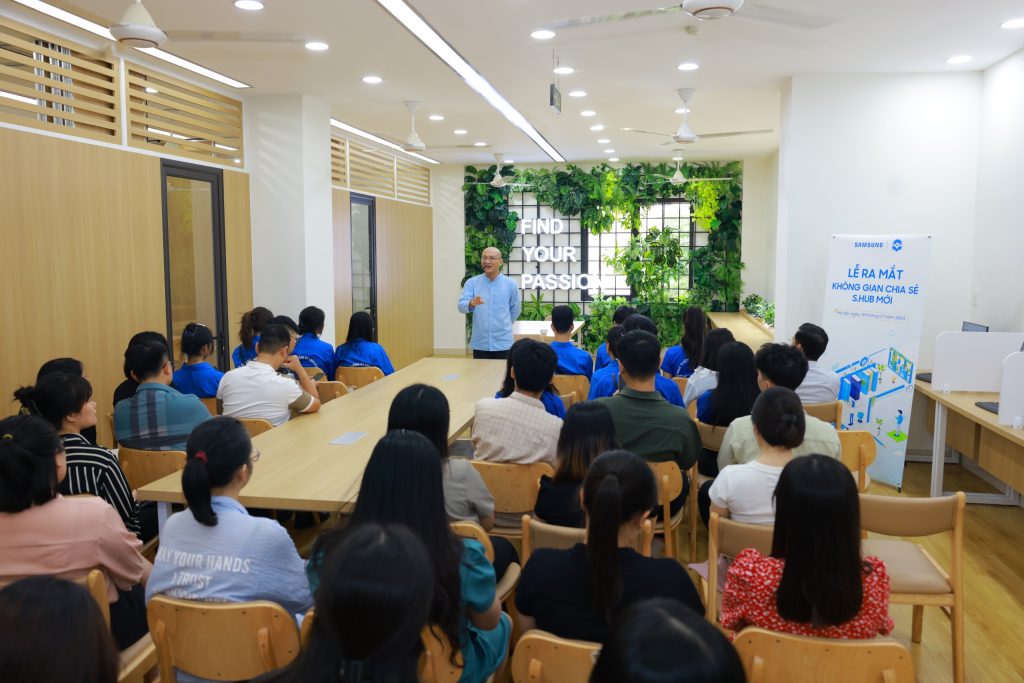 Tọa đàm “Truyền cảm hứng về văn hóa đọc cho giới trẻ Thủ đô” diễn ra ngay tại không gian chia sẻ S-hub mới.