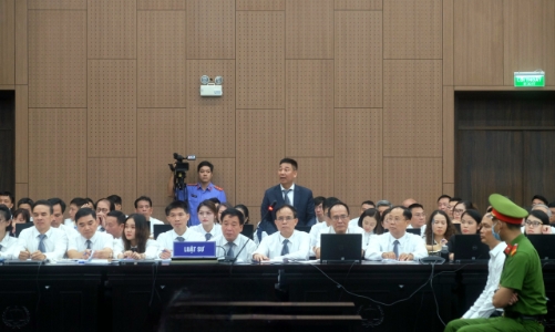 Vụ án Trịnh Văn Quyết: Luật sư đề nghị không xem xét 30.403 nhà đầu tư là bị hại