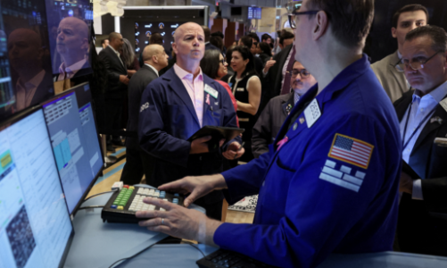 Chứng khoán Mỹ tăng điểm mạnh nhờ cổ phiếu công nghệ hồi phục, giá dầu vẫn giảm