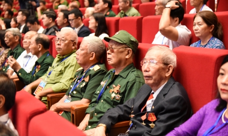Ra mắt Ngân hàng Gen,