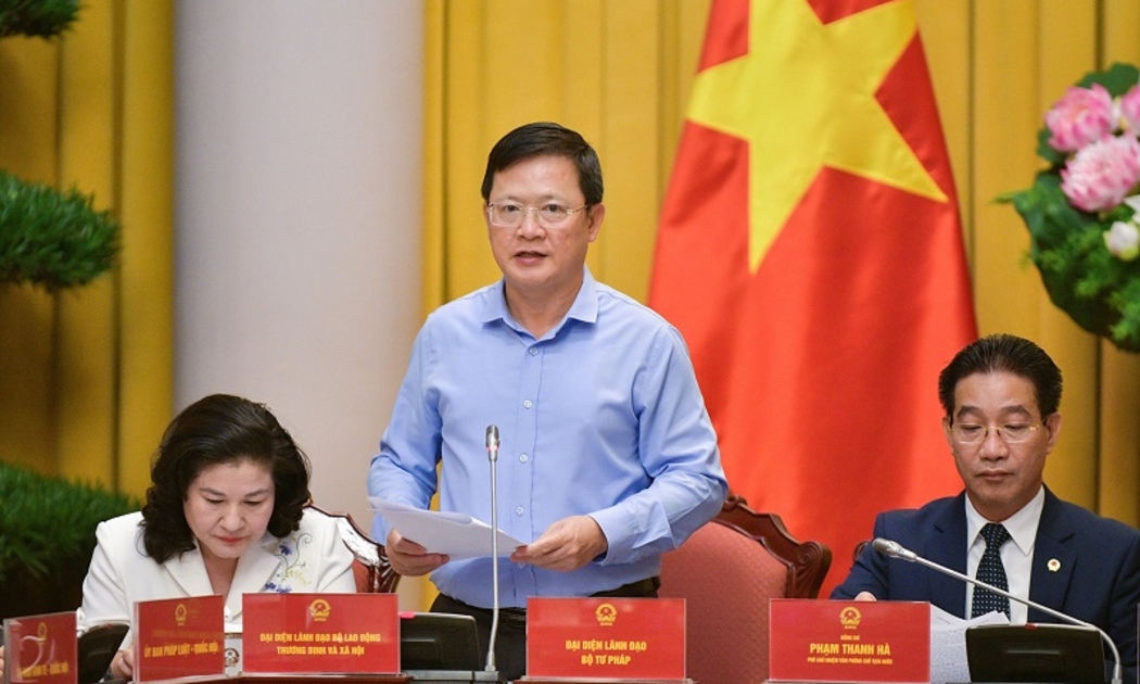 Để triển khai thi hành Luật kịp thời, hiệu quả, Thứ trưởng Bộ Tư pháp cho biết, Chính phủ sẽ tập trung chỉ đạo thực hiện xây dựng kế hoạch triển khai thi hành Luật và tổ chức hội nghị triển khai thi hành Luật. Ảnh: MOJ.