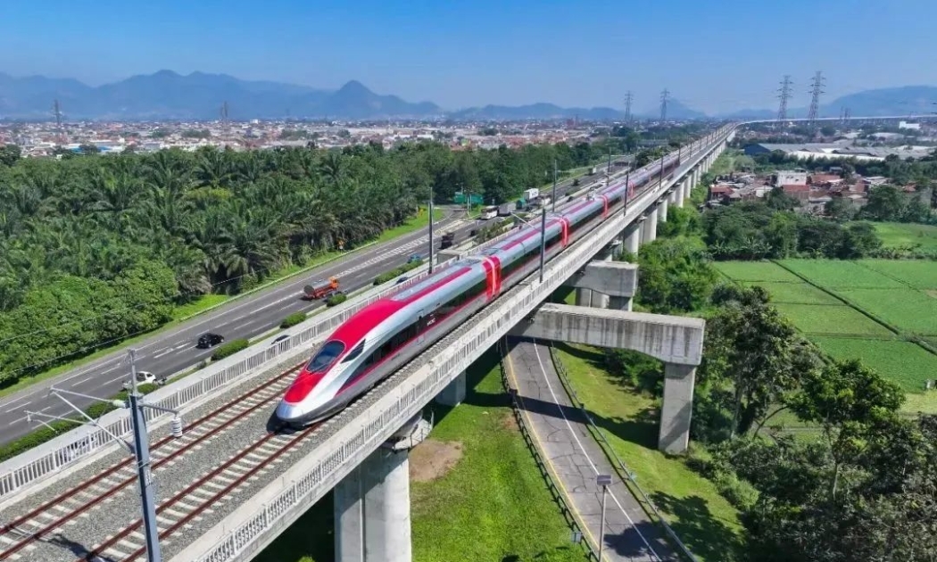 Kế hoạch hoàn thành tuyến đường sắt tốc độ cao Bắc - Nam vào năm 2035.
