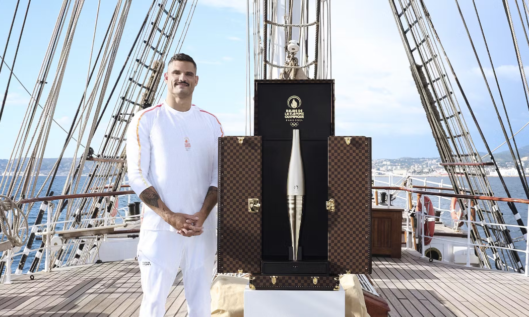 Ngọn đuốc Olympic sẽ được cất giữ an toàn trong Rương đựng đuốc Louis Vuitton.