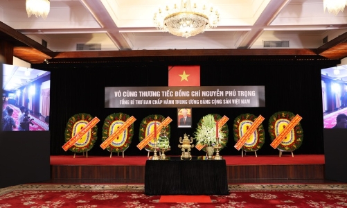 Tang lễ Tổng Bí thư Nguyễn Phú Trọng tại Hội trường Thống Nhất, TP.HCM và quê nhà Đông Anh