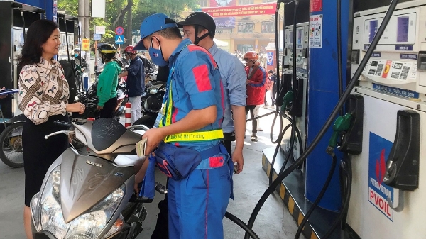 Giá xăng dầu tăng trở lại sau 5 kỳ giảm liên tiếp