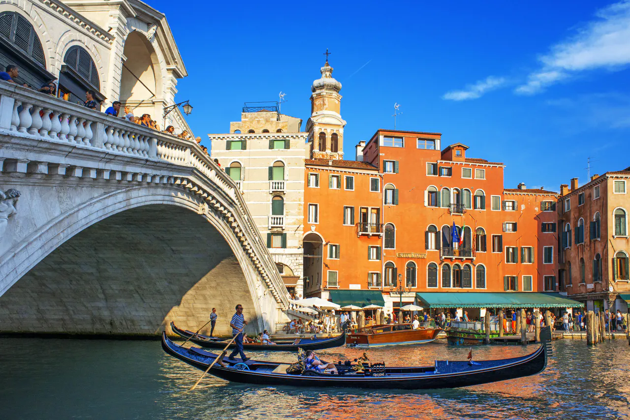 Venice&nbsp;c&oacute; &yacute; định tăng gấp đ&ocirc;i mức thuế l&ecirc;n 10 euro v&agrave; mở rộng &aacute;p dụng v&agrave;o năm tới, nhưng chưa đưa ra th&ocirc;ng b&aacute;o ch&iacute;nh thức n&agrave;o.&nbsp;