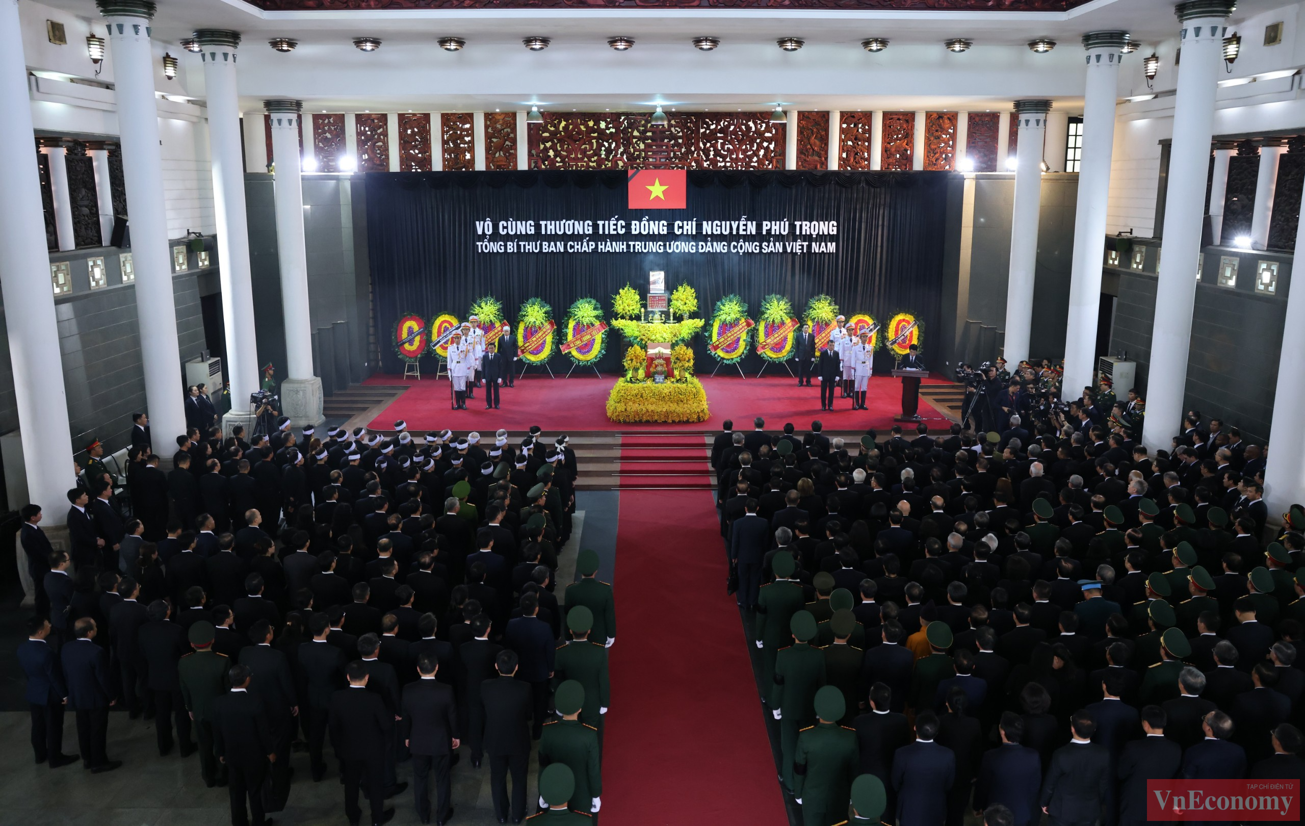 Cả nước dành một phút mặc niệm tưởng nhớ Tổng Bí thư Nguyễn Phú Trọng trong tiếng nhạc Hồn tử sĩ.