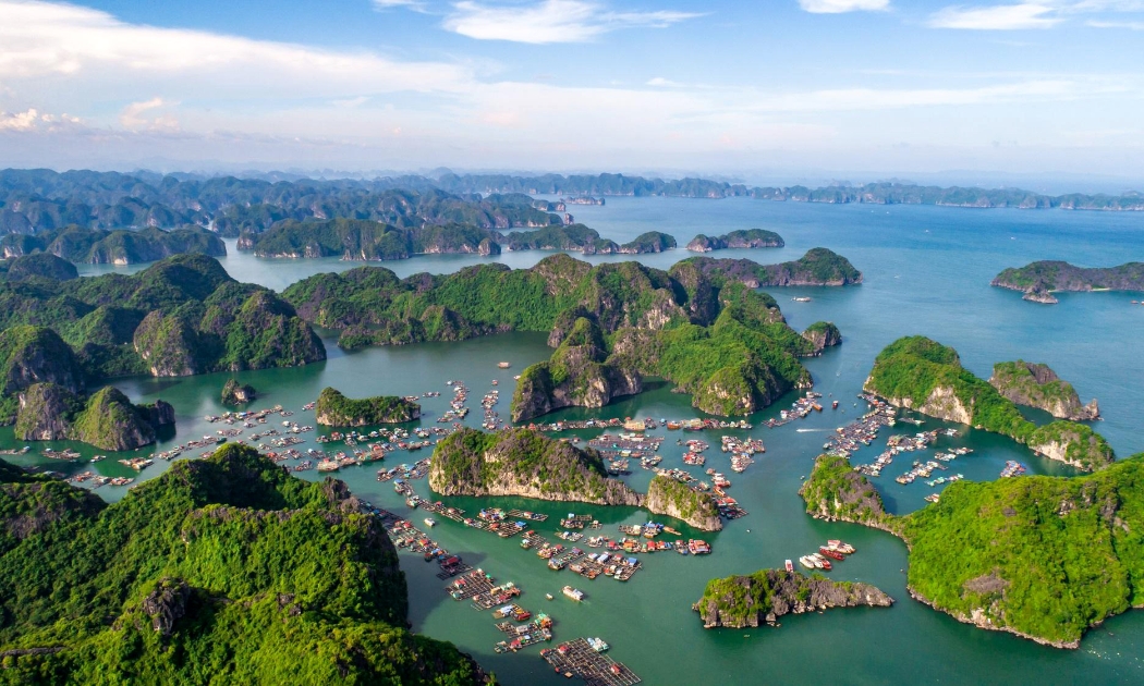 Phí tham quan lưu trú đêm trên các vịnh thuộc quần đảo Cát Bà cao nhất tới 650.000 đồng/ người lớn khi lưu trú 3 đêm