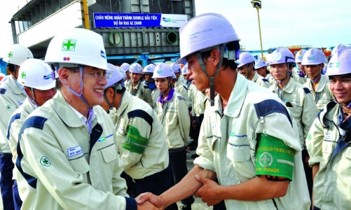 Ưu tiên thị trường có thu nhập cao khi đưa lao động sang nước ngoài làm việc
