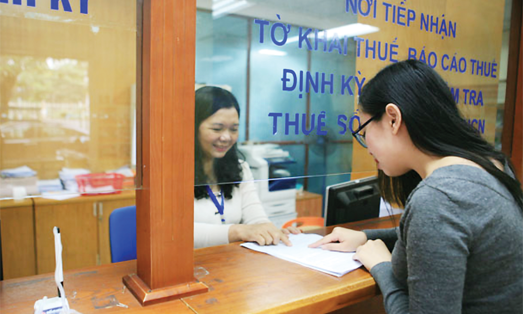 Sau 6 tháng đầu năm, cơ quan thuế đã xử lý vi phạm 4.560 người nộp thuế, với số thuế xử lý truy thu và phạt là 297 tỷ đồng