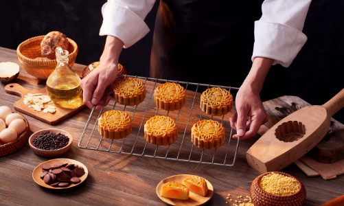 Thị trường bánh Trung thu 5 sao năm nay có gì?