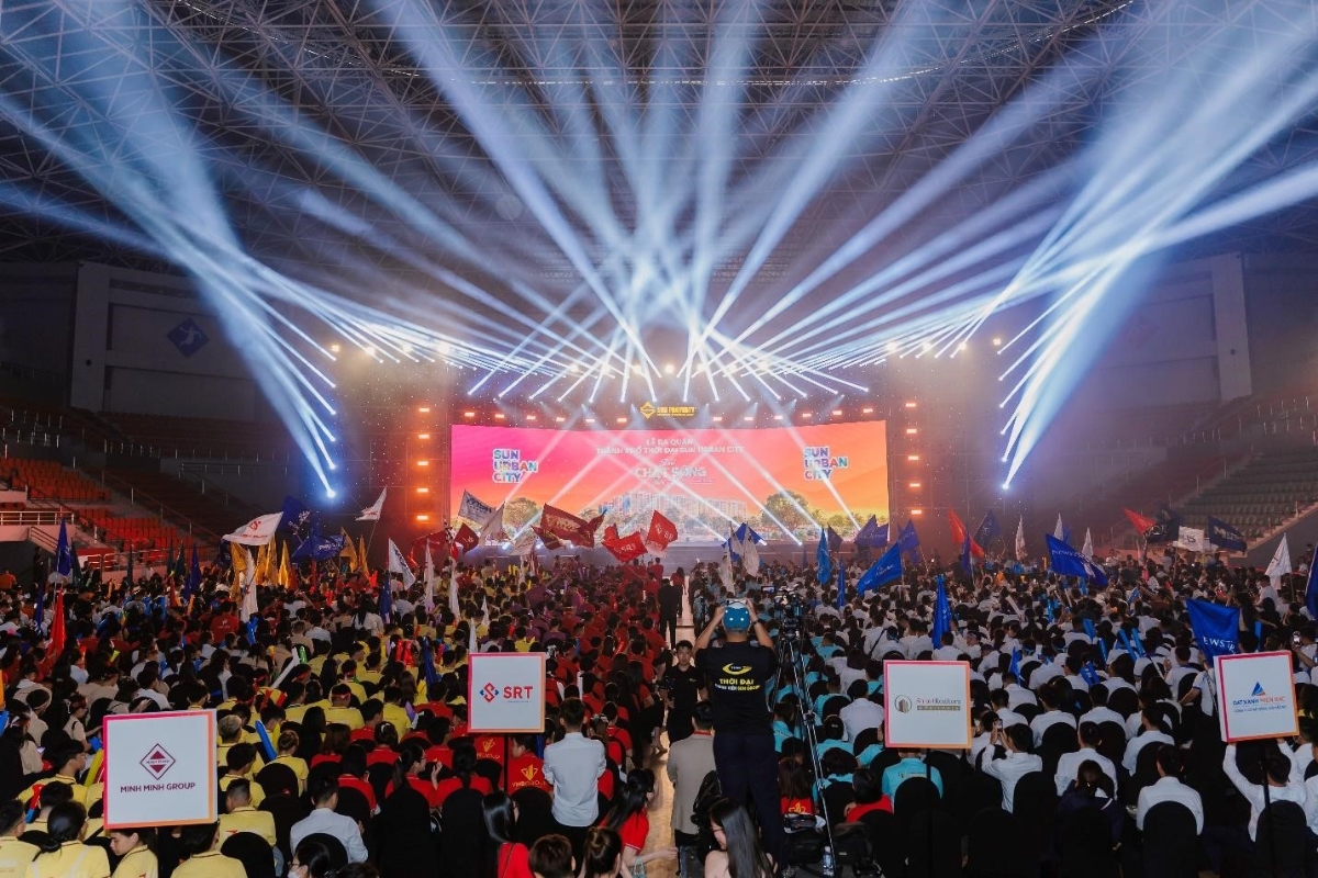 Không khí sôi động tại lễ ra quân thành phố thời đại Sun Urban City Hà Nam.