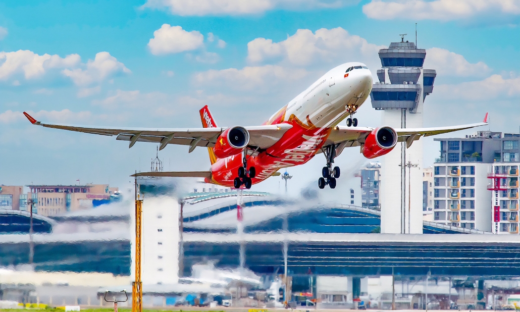 Trong sáu tháng đầu năm 2024, Vietjet đã trở lại hoạt động khai thác cao hơn giai đoạn 2019, trước đại dịch Covid-19 (ảnh: H.T).