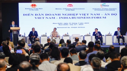 PM calls for joint efforts to raise Vietnam-India trade to $20 bln