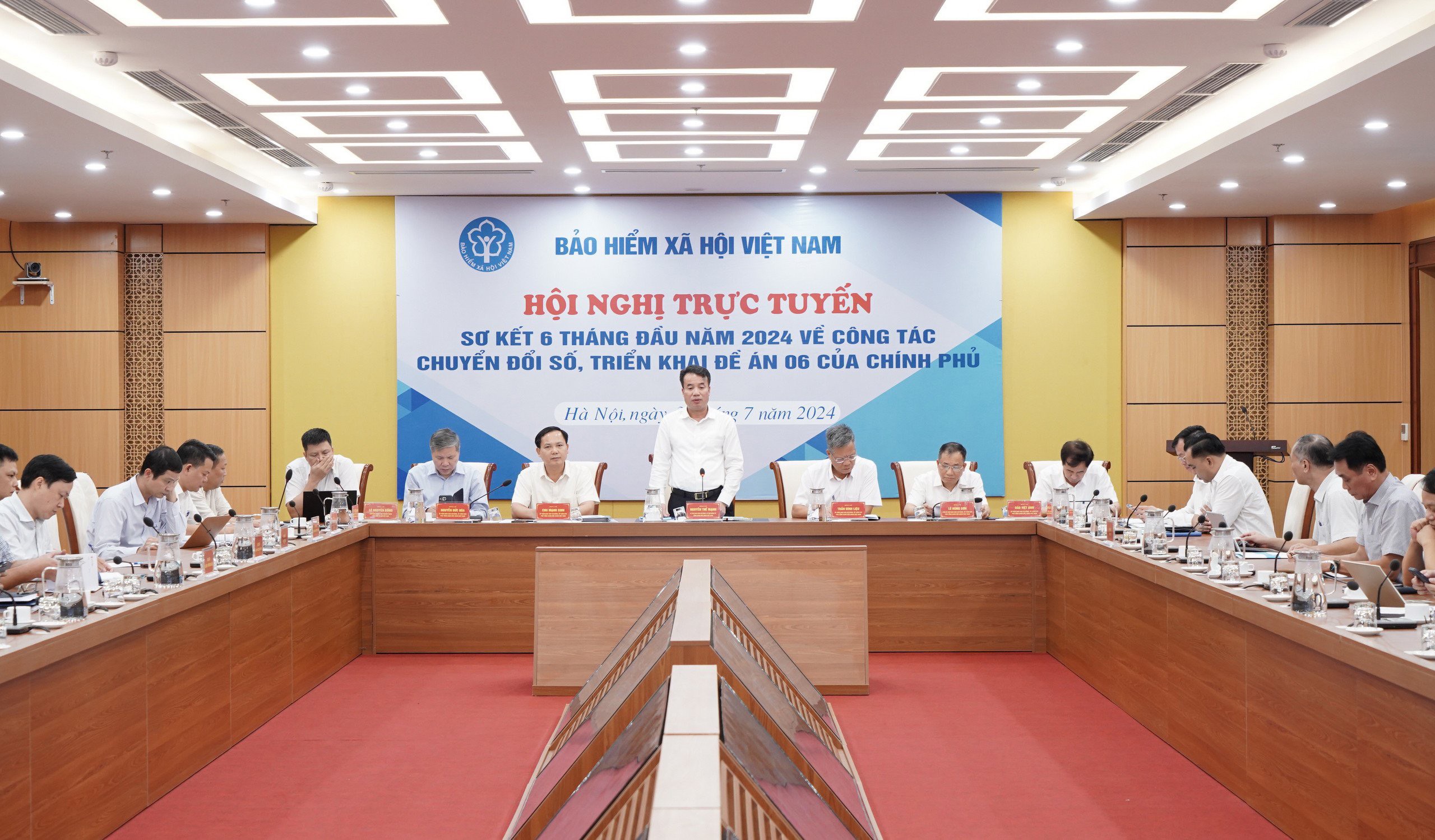 Toàn cảnh hội nghị. 
