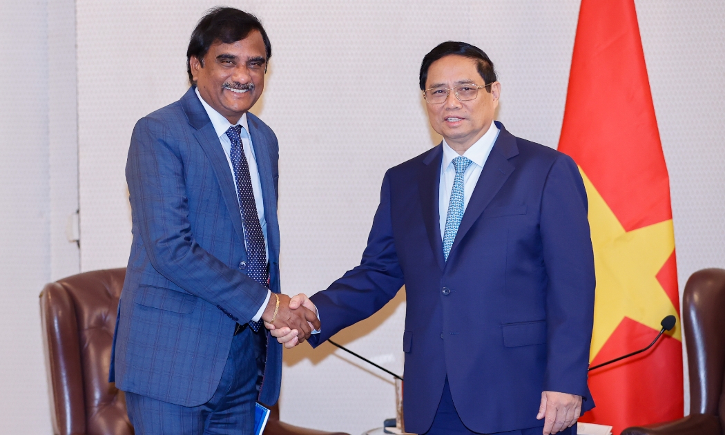 Thủ tướng tiếp ông P. Ramesh Babu, Chủ tịch, Giám đốc điều hành tập đoàn SMS Pharmaceuticals - Ảnh: VGP