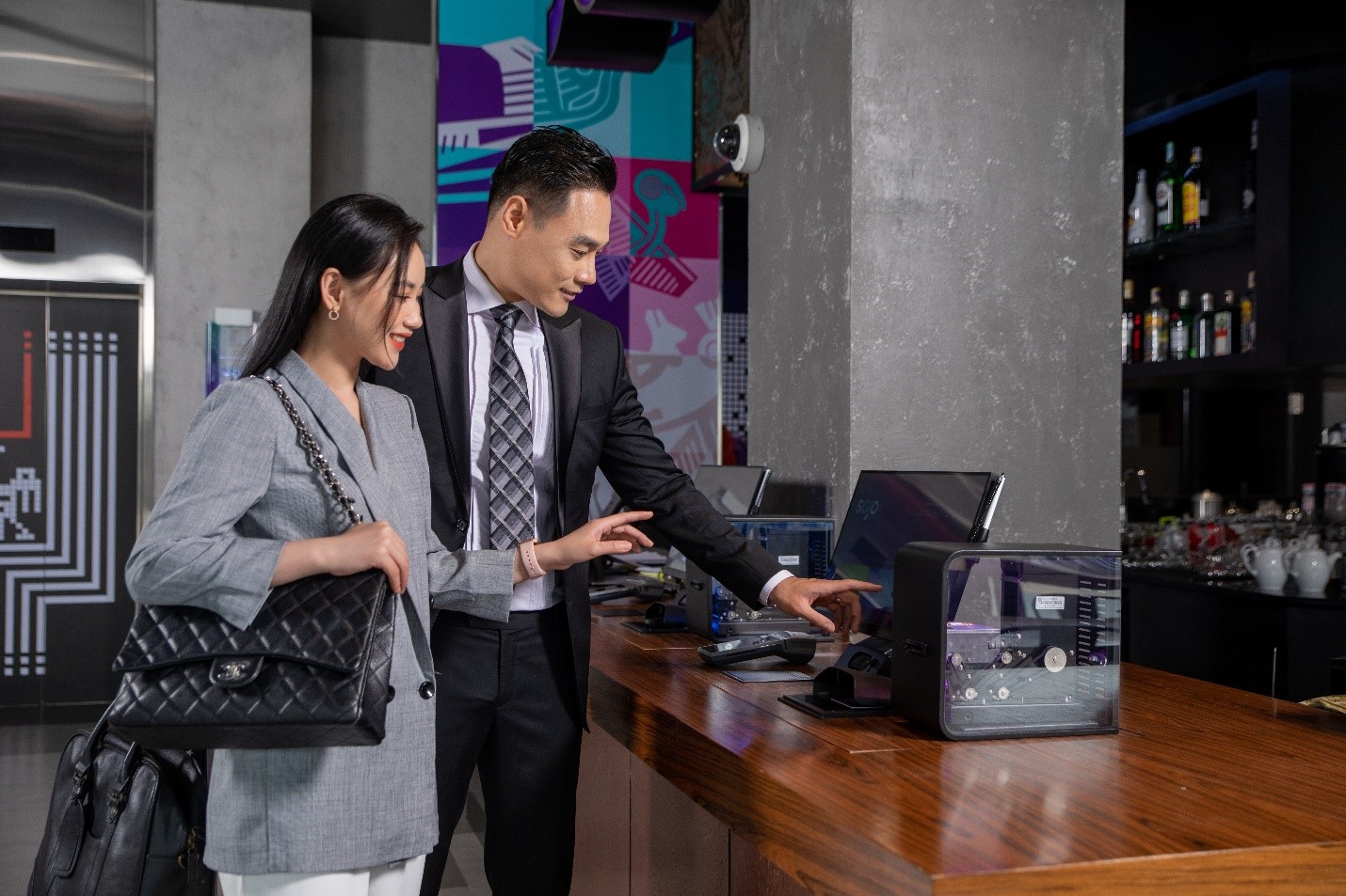 Kh&aacute;ch sạn SOJO Hotels t&iacute;ch hợp h&agrave;ng loạt c&ocirc;ng nghệ mang tới cho kh&aacute;ch h&agrave;ng những trải nghiệm kh&aacute;c biệt.