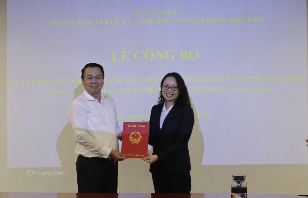 Bà Tạ Thanh Bình được bổ nhiệm Thành viên Hội đồng thành viên và Tổng giám đốc Tổng Công ty Lưu ký và Bù trừ Chứng khoán Việt Nam.