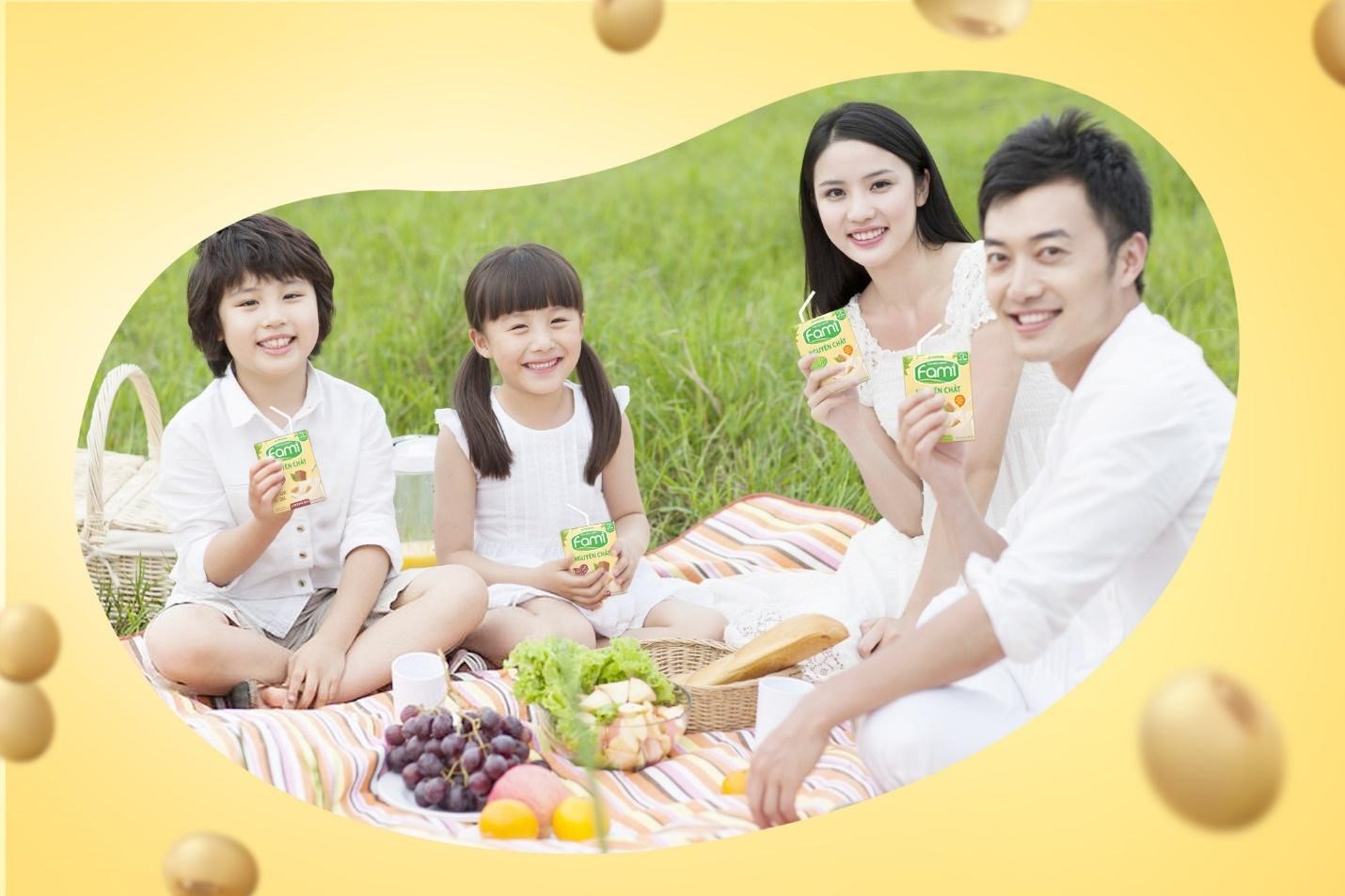 Kế thừa trăm phần tốt đẹp từ đậu nành, sữa đậu nành là thức uống “ngon khỏe trăm phần” để cả nhà thêm khỏe mạnh, vui tươi.