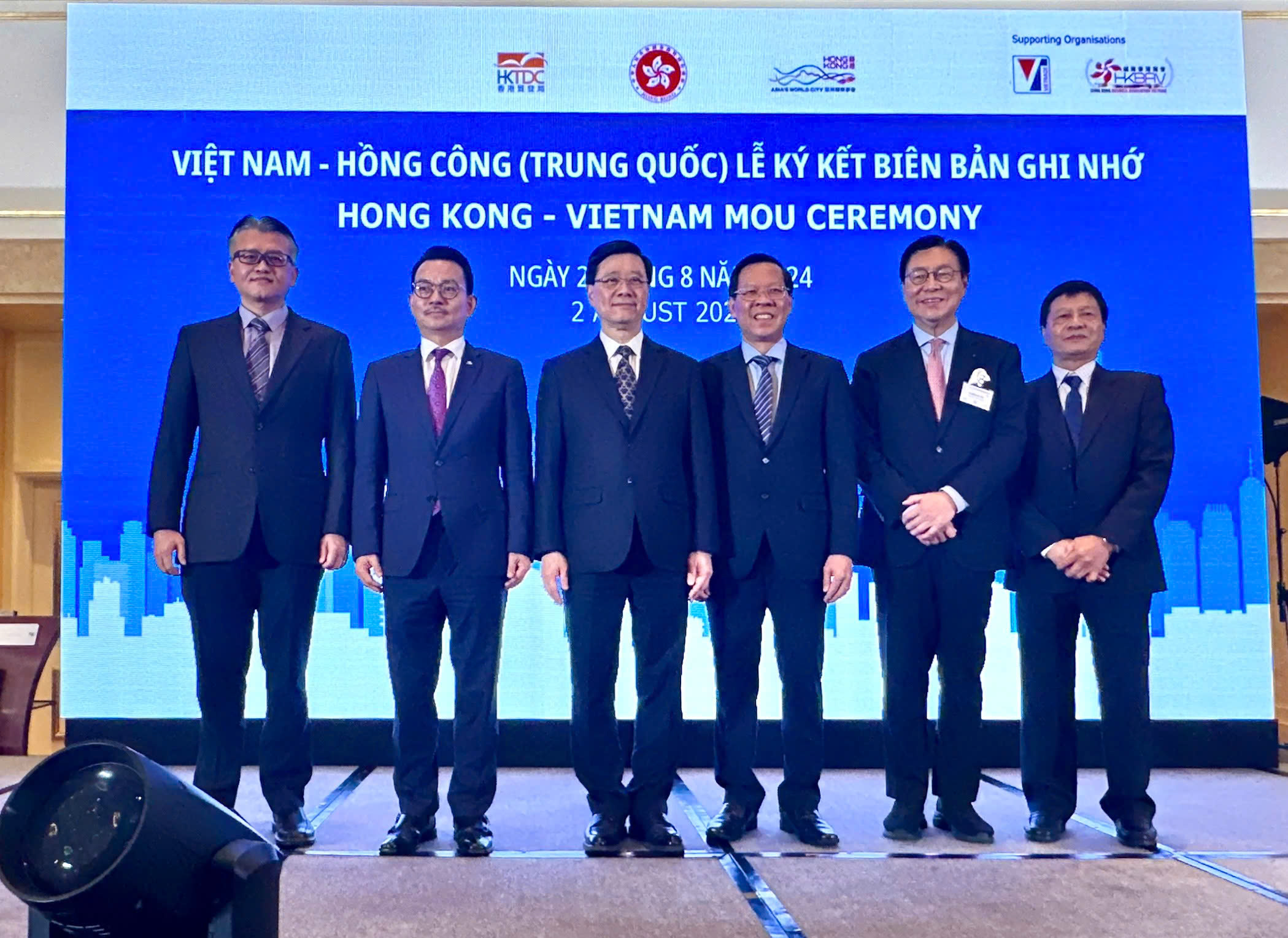 Với việc mở rộng chương trình JA SparktheDream, Tập đoàn Bảo hiểm FWD thể hiện rõ trách nhiệm nâng cao kiến thức tài chính và giáo dục thế hệ trẻ để hướng đến tương lai tươi sáng.