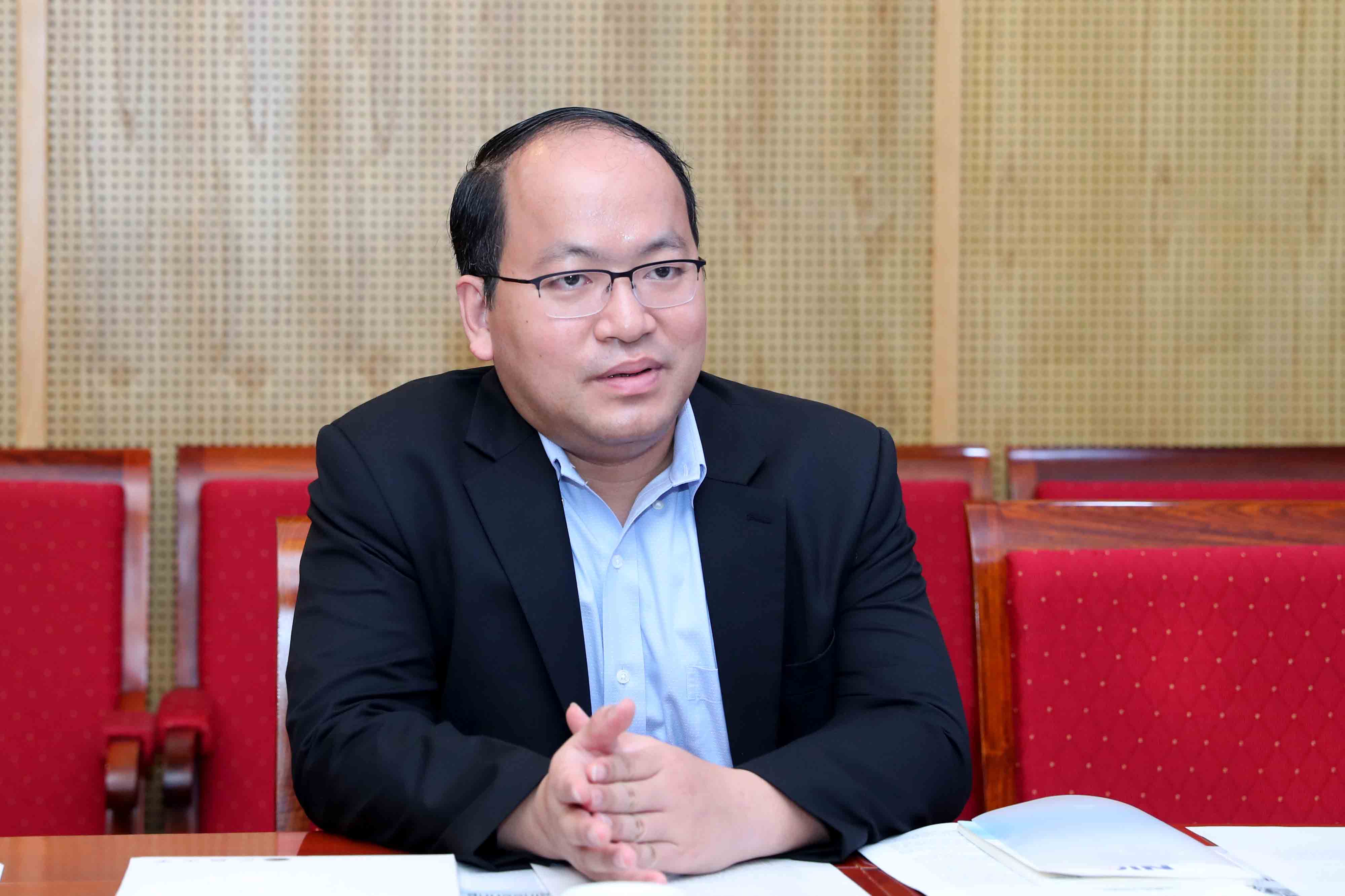 Ông Vũ Quốc Huy, Giám đốc Trung tâm đổi mới sáng tạo Quốc gia (NIC) tại buổi làm việc với Đoàn trường Đại học Hiroshima (Nhật Bản) và Đại học Idaho (Hoa Kỳ).
