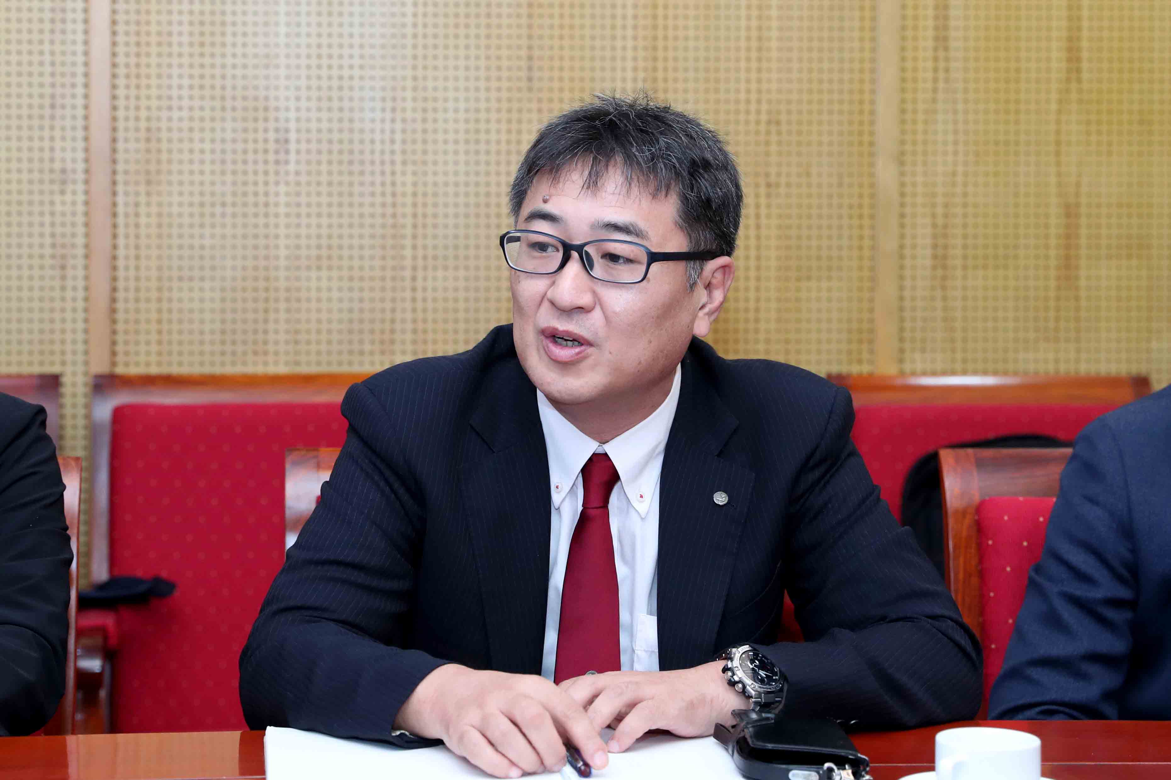 Giáo sư Shinji Kaneko, Phó Hiệu trưởng điều hành, phụ trách Quan hệ quốc tế Đại học Hiroshima (Nhật Bản).
