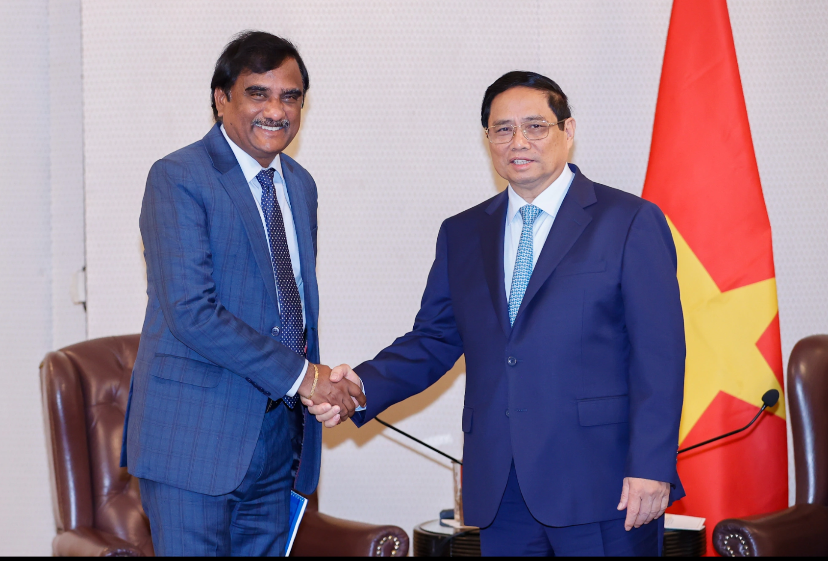 Thủ tướng tiếp ông P. Ramesh Babu, Chủ tịch, Giám đốc điều hành tập đoàn SMS Pharmaceuticals.