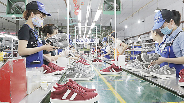 Xuất khẩu hàng công nghiệp chế biến, chế tạo: Cần thích ứng với quy định mới