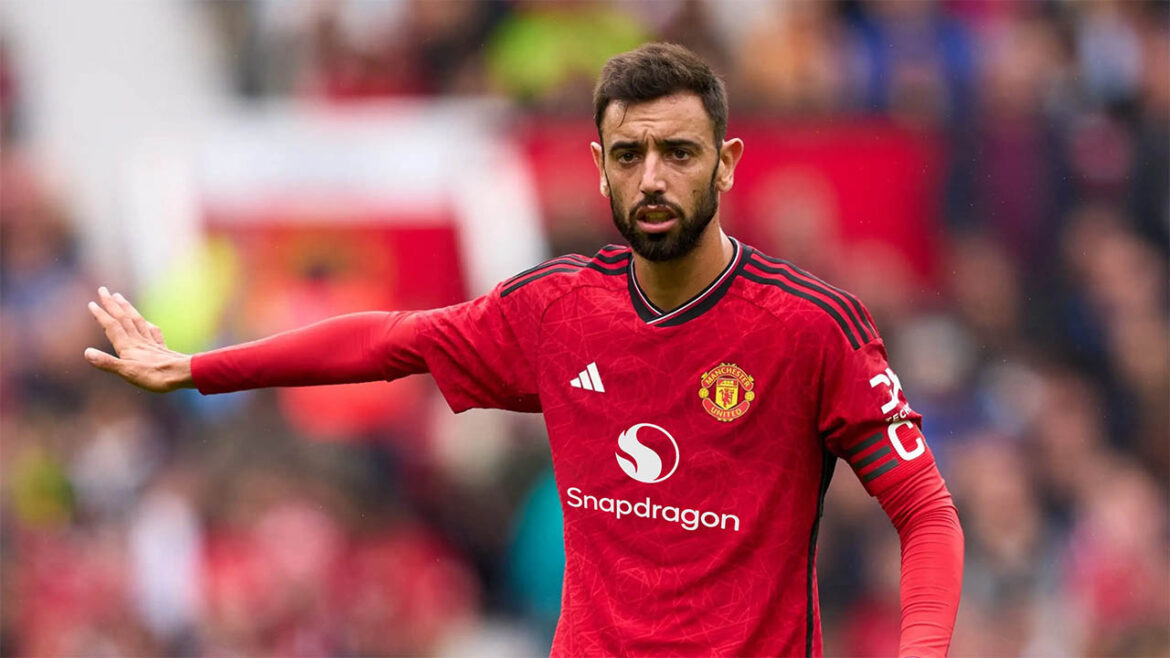 Manchester United đã ra mắt bộ áo thi đấu trên sân nhà mới dành cho mùa giải 2024/25.