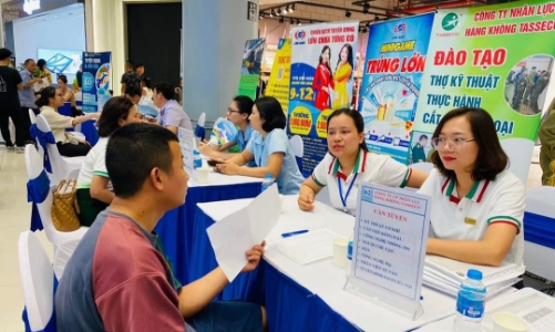 Được miễn phí học nghề, lao động hưởng bảo hiểm thất nghiệp vẫn thờ ơ