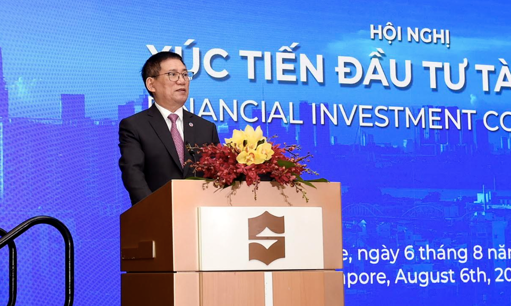 Bộ trưởng Bộ Tài chính Hồ Đức Phớc dự và chủ trì Hội nghị xúc tiến đầu tư “Việt Nam của tôi – Điểm đến đầu tư của bạn” tại thủ đô Singapore.