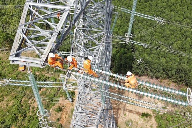Tập trung hoàn thành đường đường dây 500 kV mạch 3 Quảng Trạch - Phố Nối.