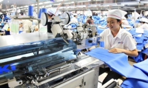 Hướng tới mức tiền lương đủ sống để phát triển công tác dân số 