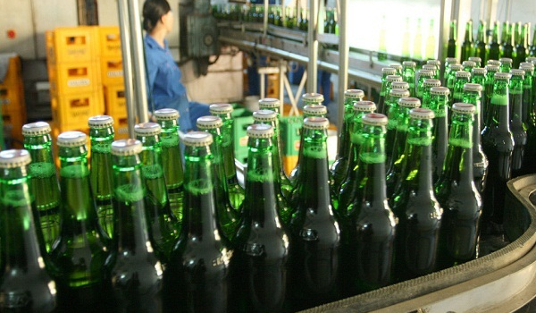 Năm 2023, Heineken Việt Nam đã đóng góp 0,5% vào GDP quốc gia và 2,1% vào tổng số thuế toàn quốc, tương đương 33 nghìn tỉ đồng tiền thuế đóng góp cho nhà nước trong toàn chuỗi giá trị.