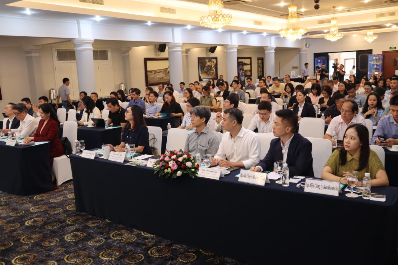 Quang cảnh hội thảo.