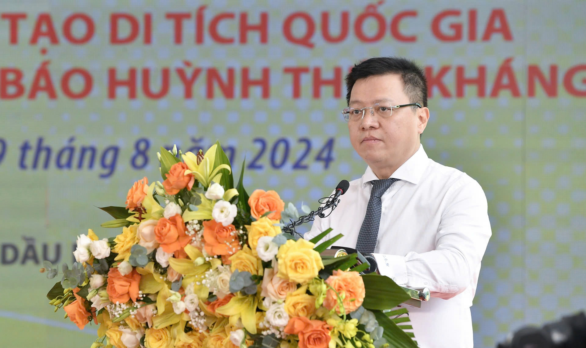 Ông Lê Quốc Minh, Tổng biên tập Báo Nhân Dân, Phó trưởng Ban Tuyên giáo Trung ương, Chủ tịch Hội Nhà báo Việt Nam phát biểu tại buổi lễ.