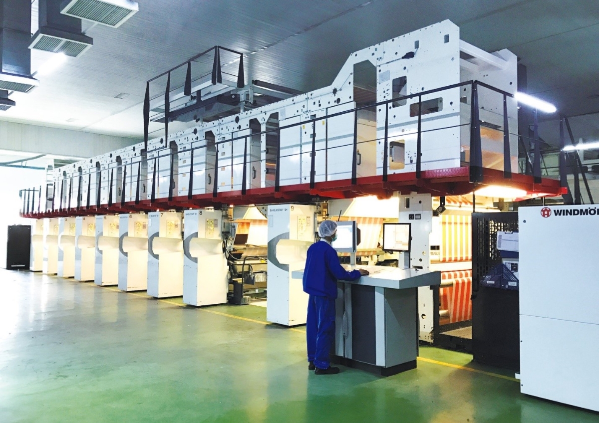 Hệ thống thiết bị m&aacute;y m&oacute;c hiện đại tại Liksin.