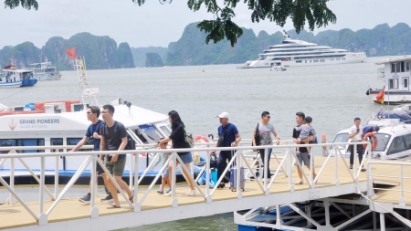 Quang Ninh strives to welcome 17-20 million tourists in 2024