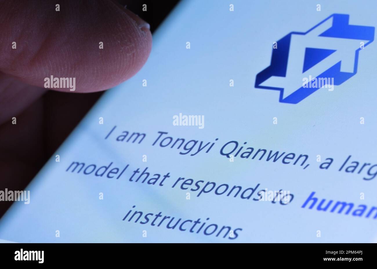 Tongyi Qianwen, còn được gọi là Qwen, hiện bao gồm các LLM dành riêng cho toán học.  