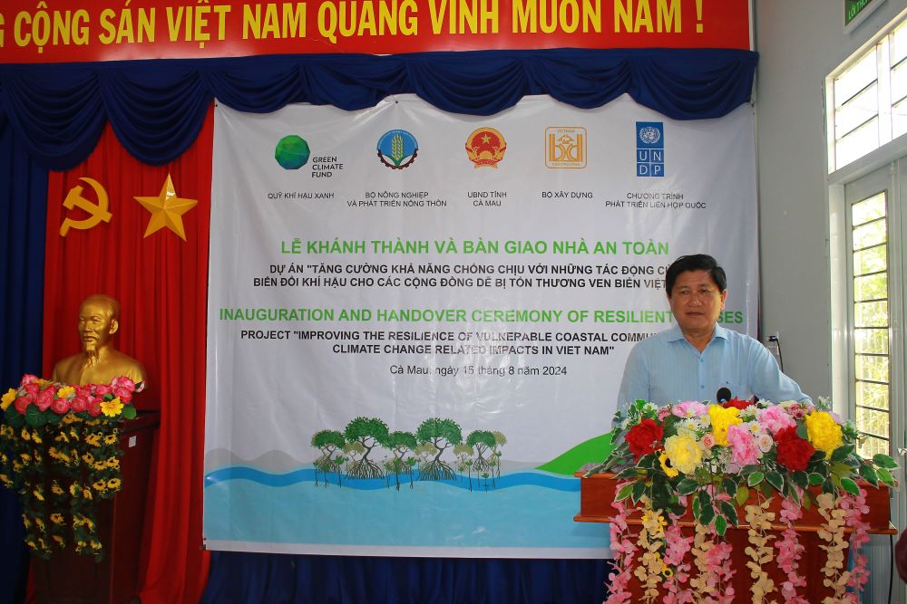 Ông Lê Văn Sử: 