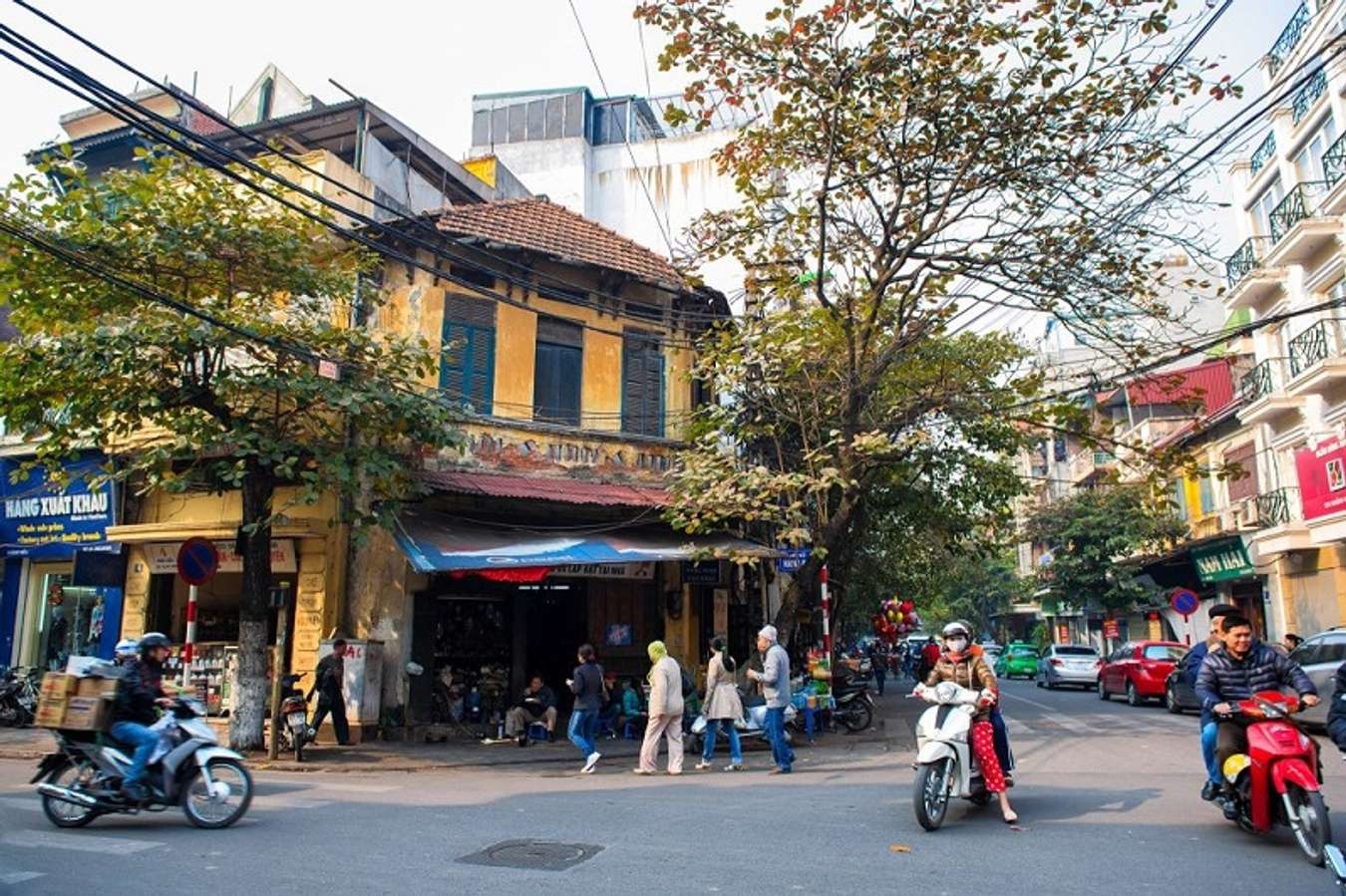 Chi phí sinh hoạt tại Hà Nội được xếp hạng cao nhất Việt Nam, ảnh hưởng đến tổng chi phí hoạt động của các doanh nghiệp.