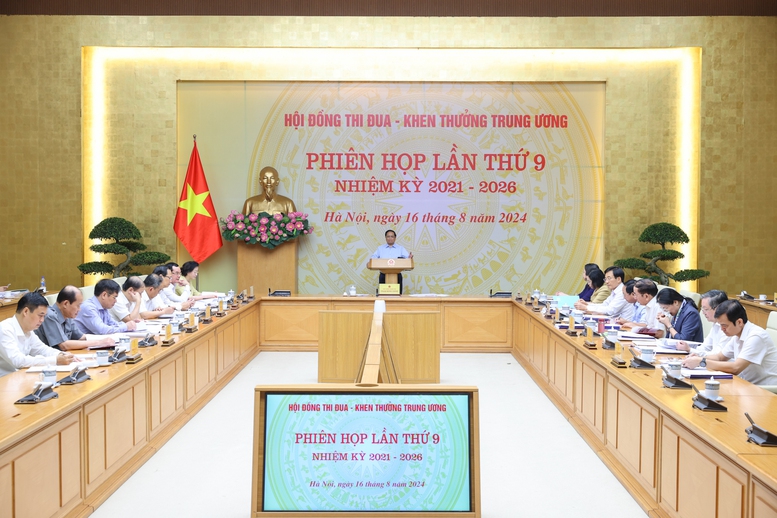 To&agrave;n cảnh phi&ecirc;n họp. Ảnh: VGP.