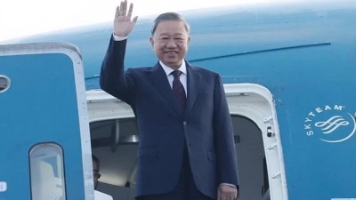 Party General Secretary, State President To Lam leaves Hanoi for State visit to China