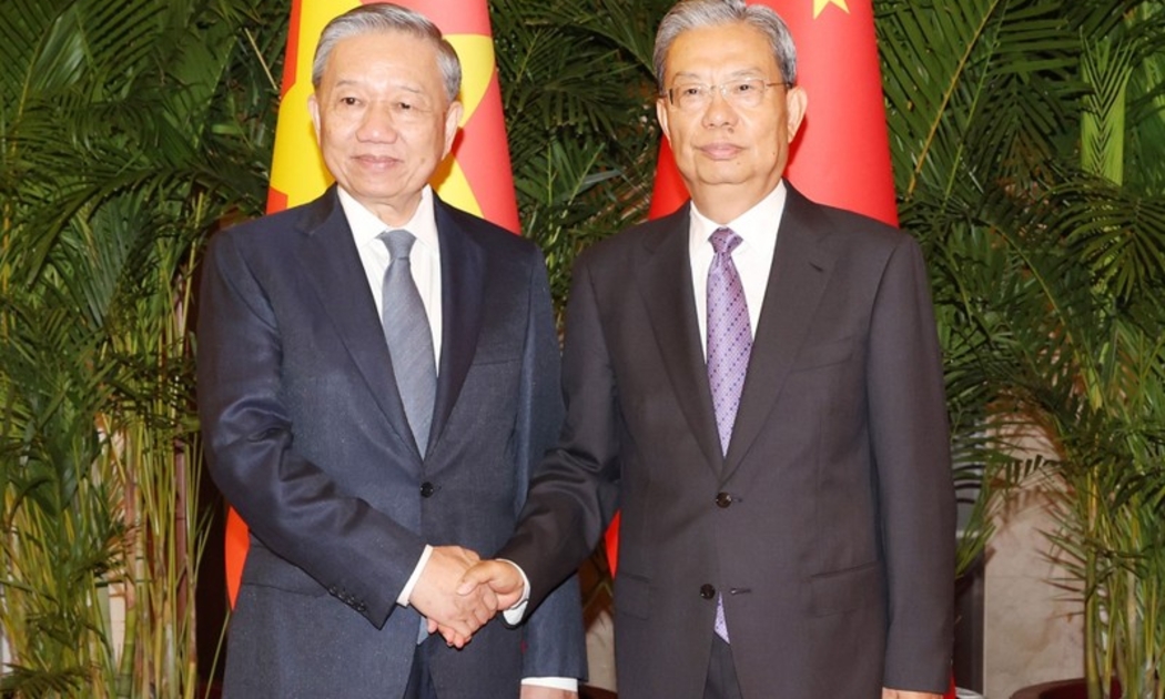 Tổng Bí thư, Chủ tịch nước Tô Lâm hội kiến Ủy viên trưởng Nhân đại toàn quốc Trung Quốc Triệu Lạc Tế. Ảnh: TTXVN