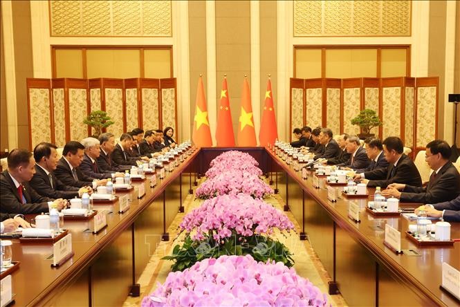 Tổng Bí thư, Chủ tịch nước Tô Lâm hội kiến Thủ tướng Trung Quốc Lý Cường - Ảnh: TTXVN